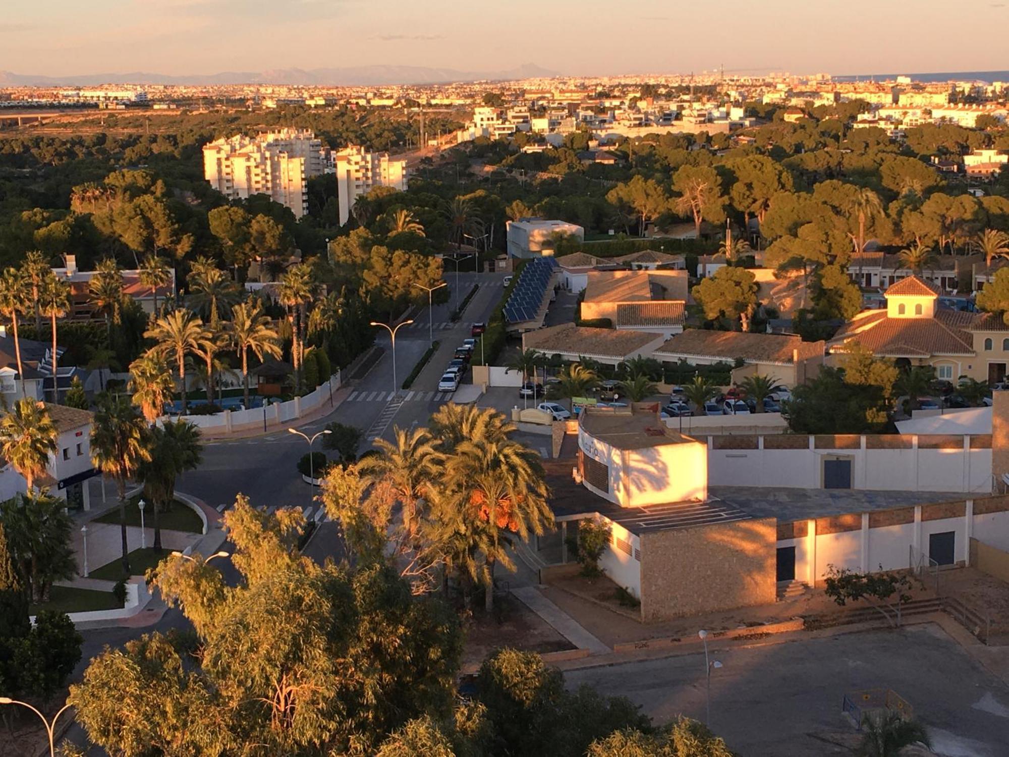 Cosy, Seaview Apartment, Close To Beach And Bars -Edificio Rhin Campoamor Exterior photo